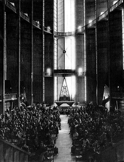 "Concert à la cathédrale Notre-Dame" - Crédits photo - http://www.c-royan.com/